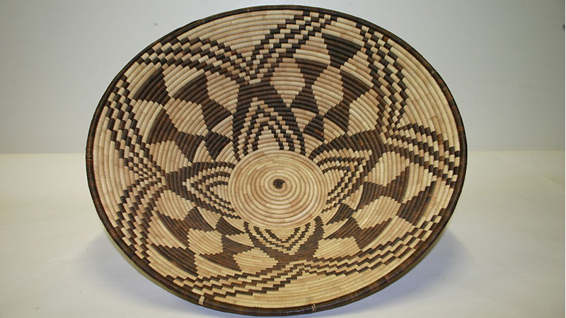 Woven_Basket_Tswana